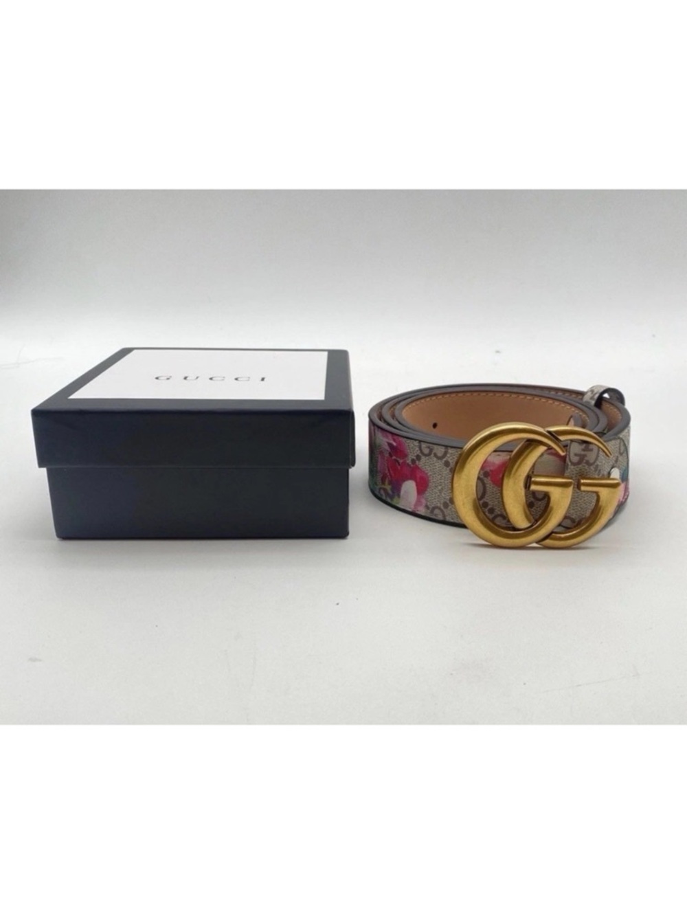 Gucci GG Floral Monogram Belt with Gold Buckle and Pink Accents - Picture 2 of 11